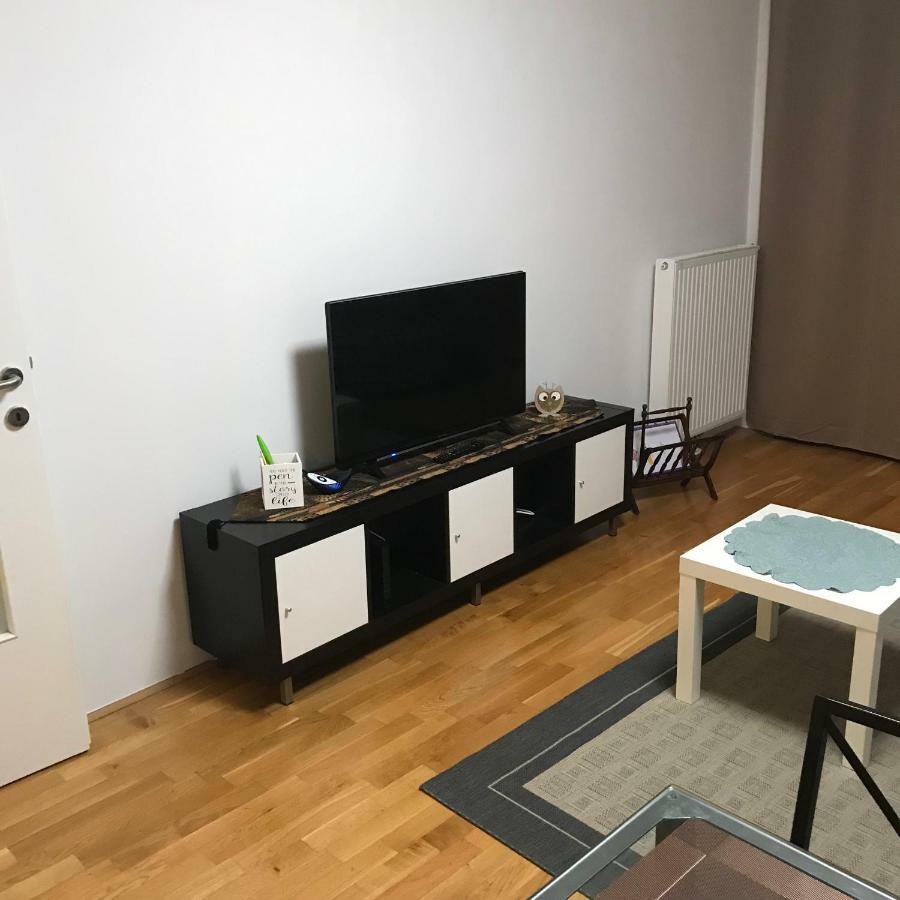 Lg Lovely Apartment Щокерау Екстериор снимка